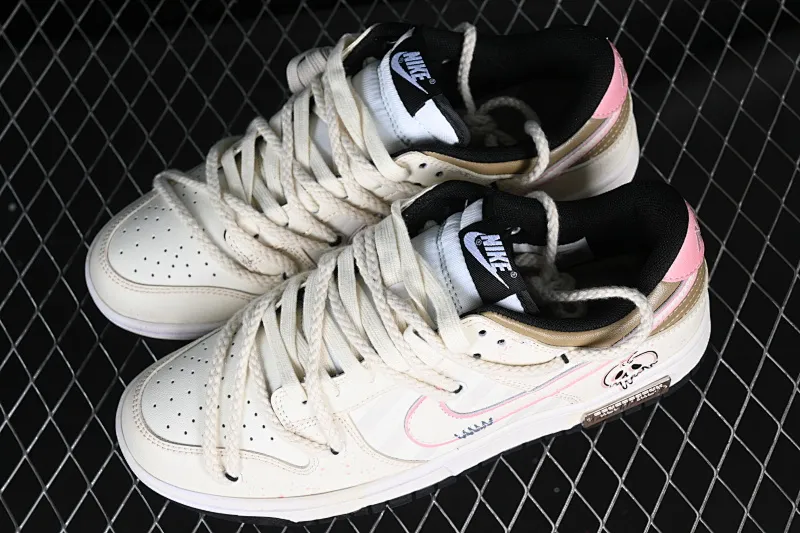 All Categories Nk SB Dunk Series Nk SB Dunk Low Low-top Sneakers Customized Big Box Nk Dunk Low Panda Prank Street Dance Theme-Pink Jumping SB Strappy Low-top Casual Sneakers DD1391-100
